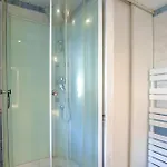 Jolie Maison Bord De *