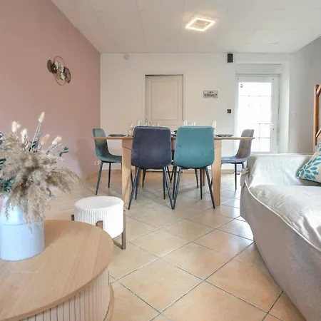 Jolie Maison Bord De