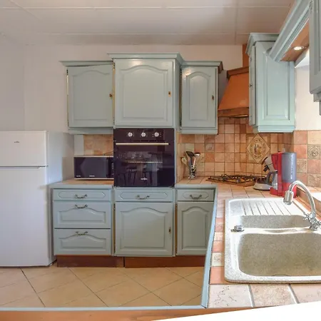 Holiday home Jolie Maison Bord De