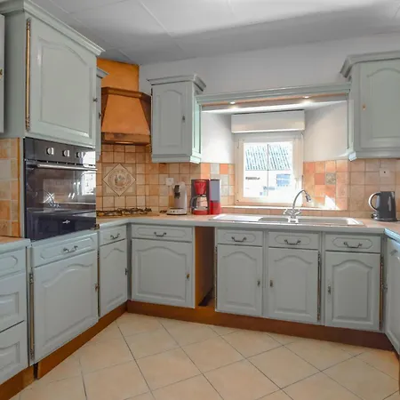 Jolie Maison Bord De Pirou