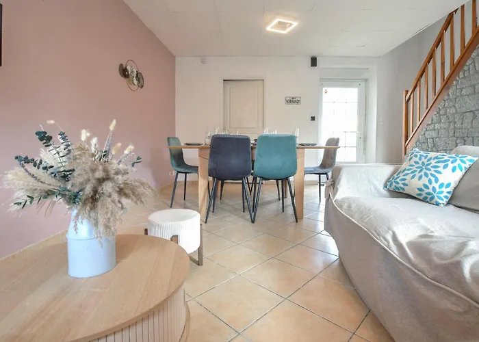 Jolie Maison Bord De